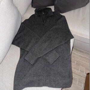 Banana Republic Charcoal Grey Cashmere Turtleneck Sweater